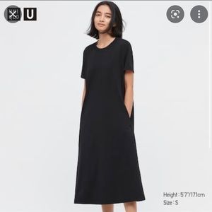 Uniqlo A-line swing dress in dark purple/maroon xs